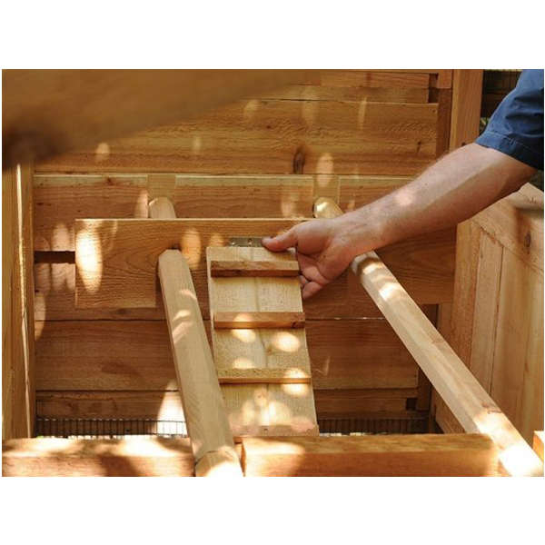 WALK-IN COOP DOMED CHICKEN HOUSE